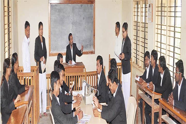 BLDE Association's Law College campus in Jamkhandi, Karnataka, India — photo 3