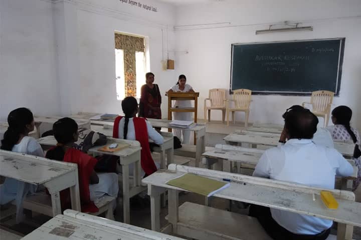 Shri Shivaji Law College campus in Parbhani, Maharashtra, India — photo 2