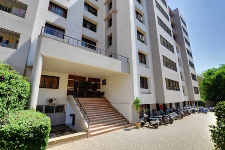 Dr DY Patil Vidya Pratishthan Societys Dr DY Patil Law College campus in Pimpri-Chinchwad, Maharashtra, India — photo 5