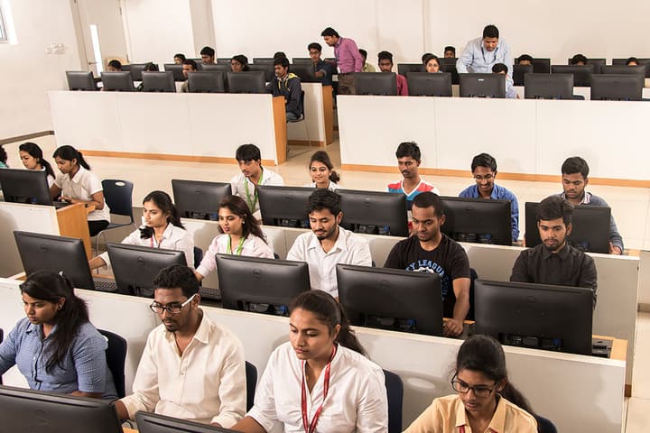 Presidency University campus in Bangalore, Karnataka, India — photo 4