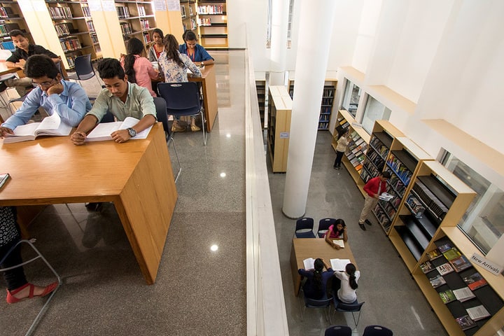 Presidency University campus in Bangalore, Karnataka, India — photo 6