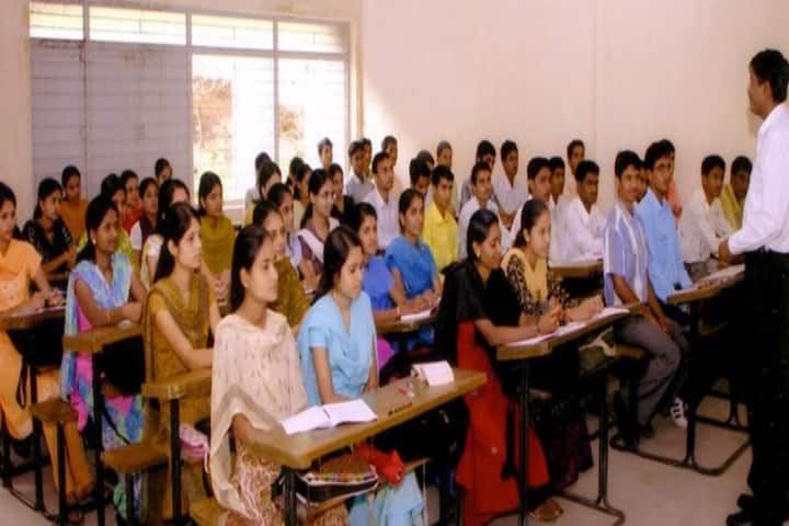 Jai Mauni Baba Deva Girdhari Mahavidyalay campus in Ballia, Uttar Pradesh, India — photo 3