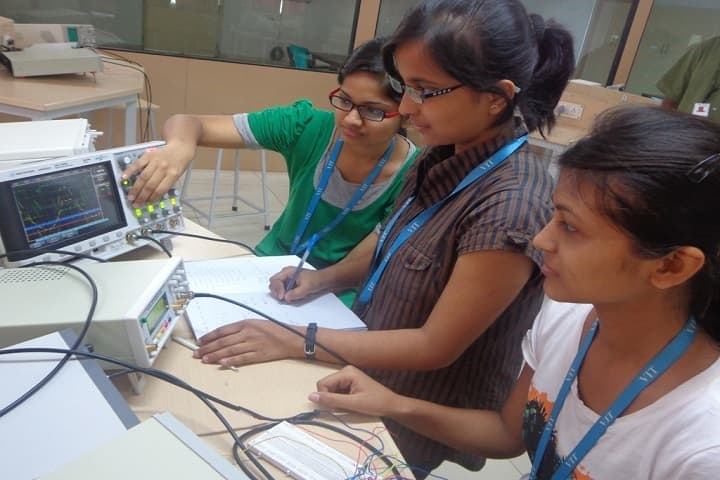 VIT Chennai campus in Kelambakkam, Tamil Nadu, India — photo 5