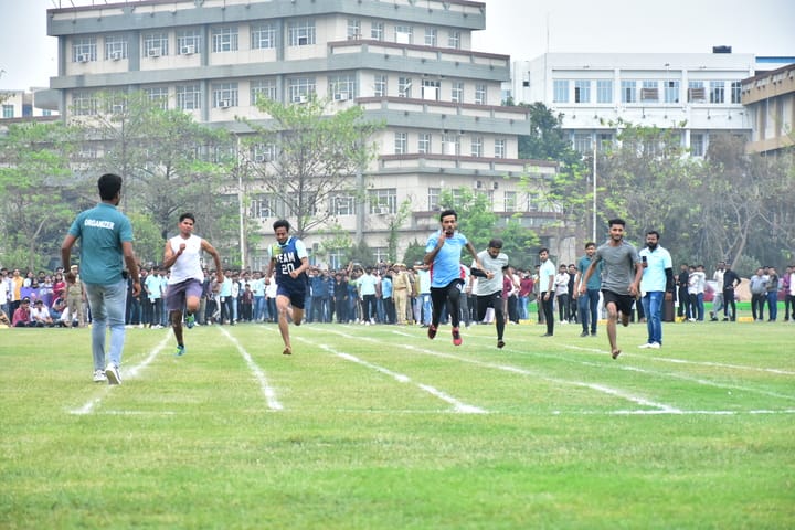 Integral University campus in Lucknow, Uttar Pradesh, India — photo 4