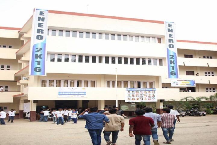 Chinmaya College of Arts Commerce and Science, Ernakulam campus in Ernakulam, Kerala, India