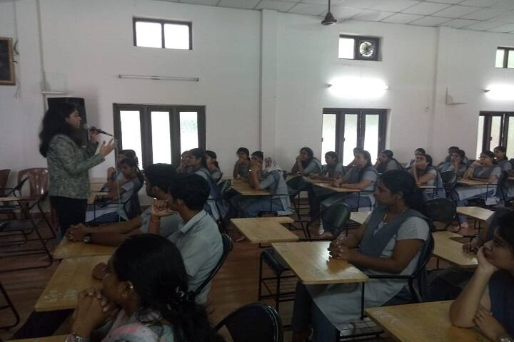 Chinmaya College of Arts Commerce and Science campus in Ernakulam, Kerala, India — photo 3