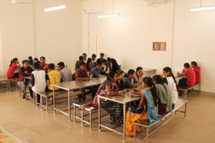 Shrimad Rajchandra Vidyapeeth campus in Valsad, Gujarat, India — photo 6