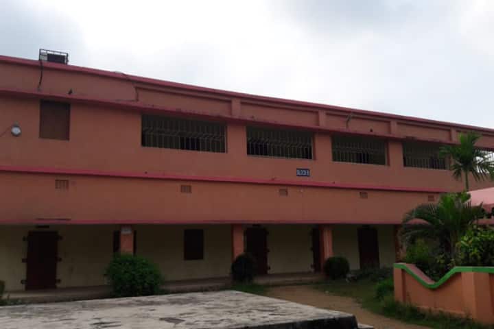 Brahmanjharilo Mahavidyalaya campus in Cuttack, Odisha, India — photo 2