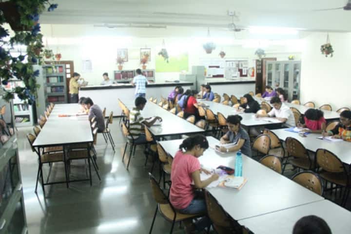 Vivekanand Education Society's College of Pharmacy campus in Mumbai, Maharashtra, India — photo 3