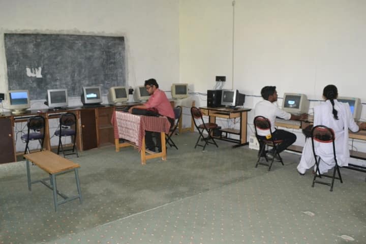 Raja Balwant Singh Shiksha Mahavidyalaya campus in Rajnagar, Madhya Pradesh, India — photo 3