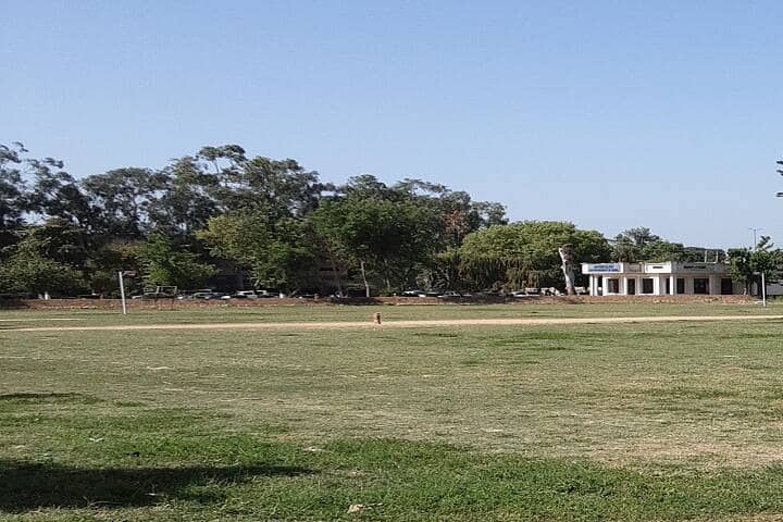 Government Maulana Azad Memorial Post Graduate College campus in Jammu, Jammu and Kashmir, India — photo 2