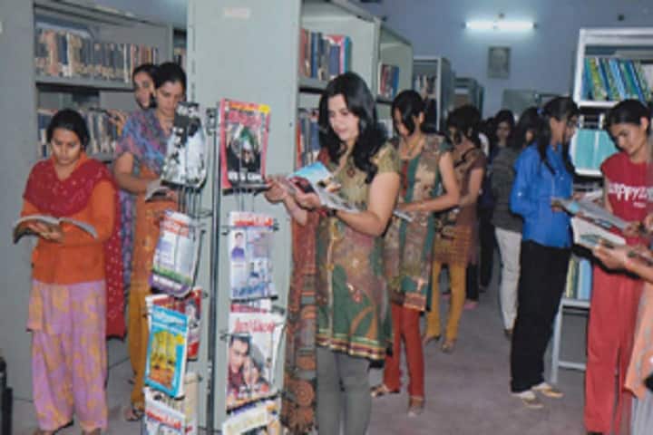 JB Shah Girls PG College campus in Jhunjhunu, Rajasthan, India — photo 4