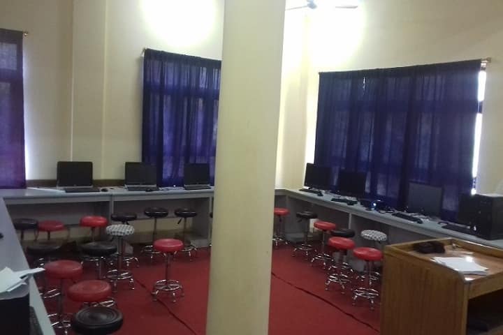 Government Degree College campus in Srinagar, Jammu and Kashmir, India — photo 4