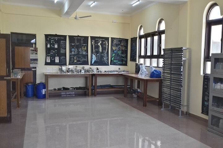 Government Degree College campus in Srinagar, Jammu and Kashmir, India — photo 6