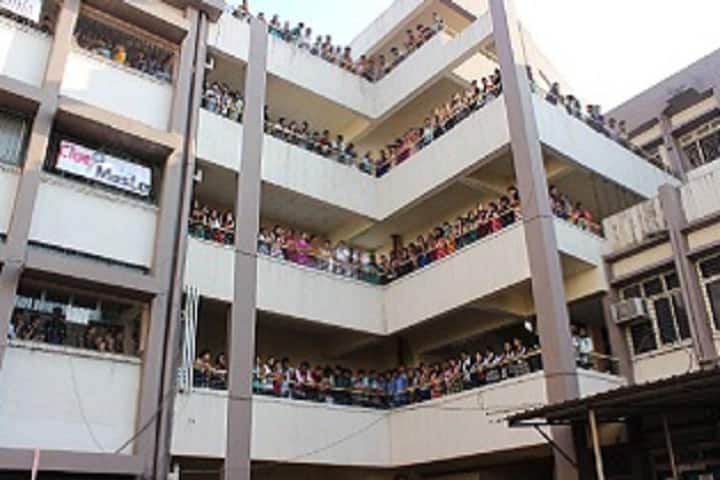 Dombivli Shikshan Prasarak Mandal's KV Pendharkar College of Arts Science and Commerce, Dombivli campus in Dombivli, Maharashtra, India