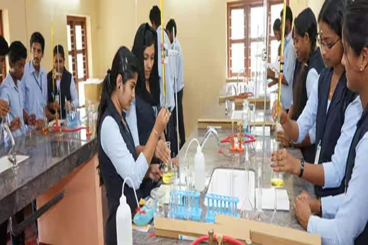 Alphonsa Arts and Science College campus in Sultan Bathery, Kerala, India — photo 3