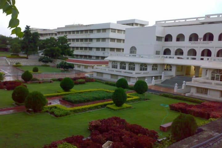 YB Chavan College of Pharmacy campus in Aurangabad, Maharashtra, India — photo 1
