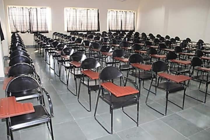 YB Chavan College of Pharmacy campus in Aurangabad, Maharashtra, India — photo 4