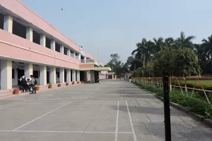 Ch Chhotu Ram PG College, Muzaffarnagar campus in Muzaffarnagar, Uttar Pradesh, India