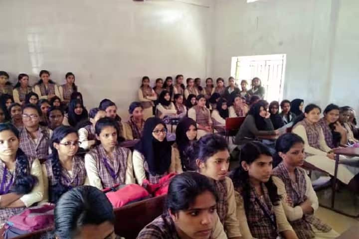 CSI Christian Muller Womens College campus in Vatakara, Kerala, India — photo 3