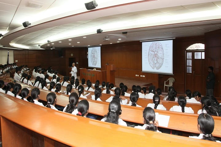 Sri Balaji Vidyapeeth campus in Puducherry, India — photo 3