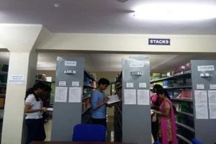 JNTUHCEH campus in Hyderabad, Telangana, India — photo 6