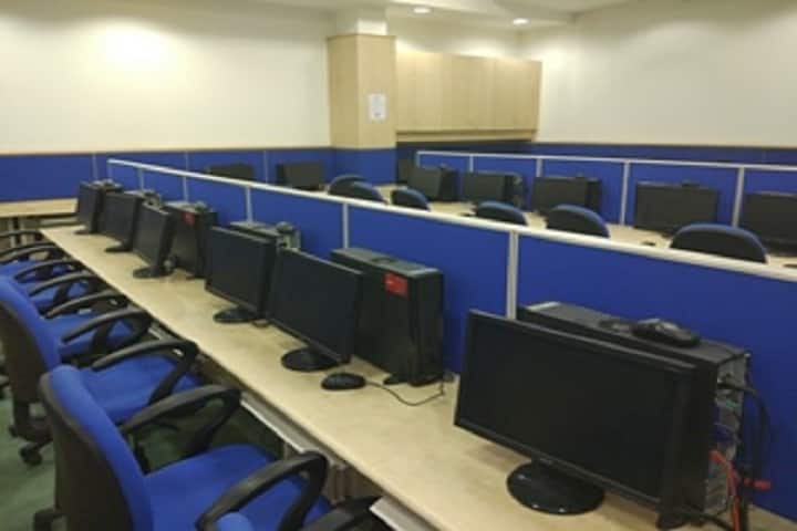 Dyal Singh Evening College campus in New Delhi, Delhi, India — photo 6