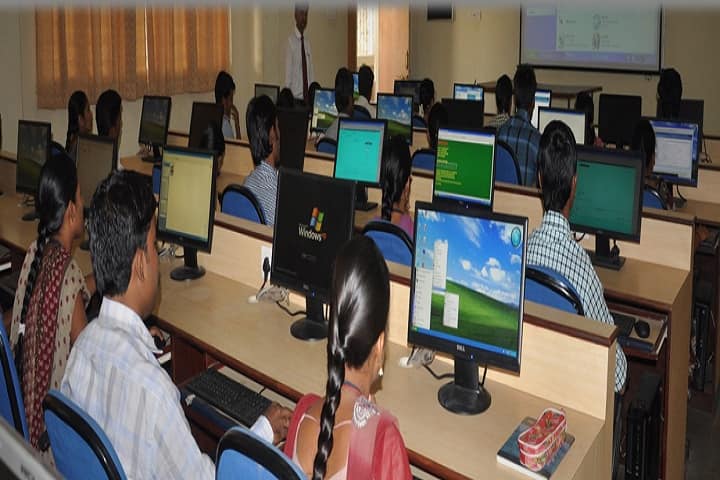 KLE Societys Shri Shivayogi Murughendra Swamiji Arts Science and Commerce College campus in Belgaum, Karnataka, India — photo 3