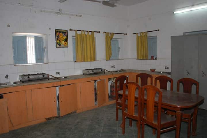 SJA Tola Smriti Mahavidyalaya campus in Churu, Rajasthan, India — photo 6
