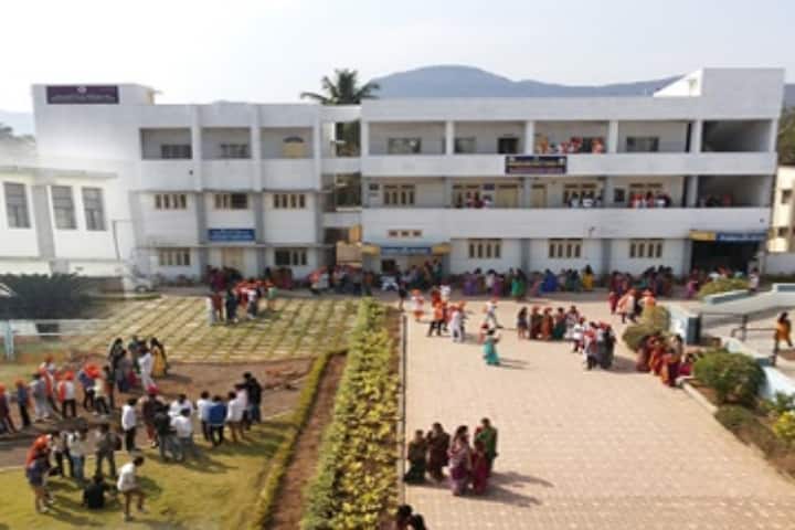 Rayat Shikshan Sanstha's Dhananjayrao Gadgil College of Commerce campus in Satara, Maharashtra, India — photo 2
