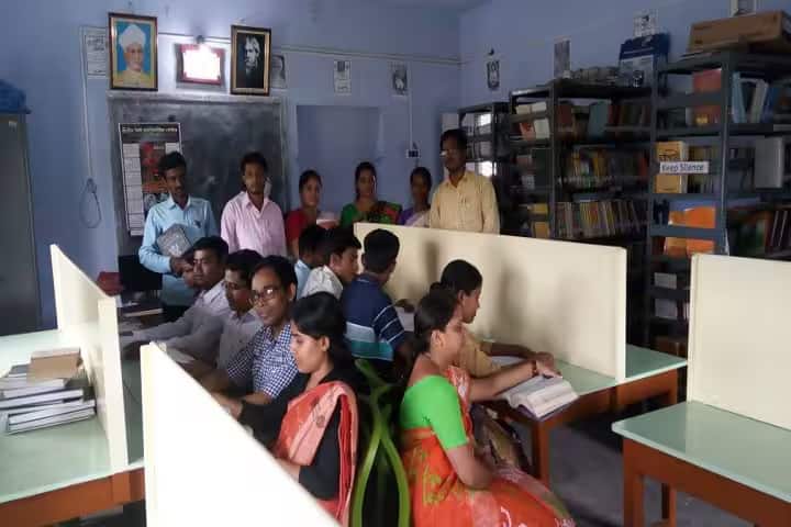 Swarnamoyee Jogendranath Mahavidyalaya campus in Medinipur, West Bengal, India — photo 1