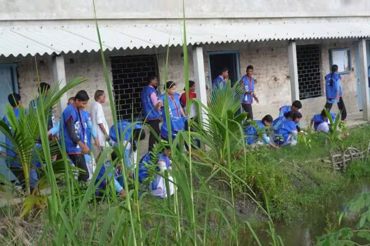 Swarnamoyee Jogendranath Mahavidyalaya campus in Medinipur, West Bengal, India — photo 2