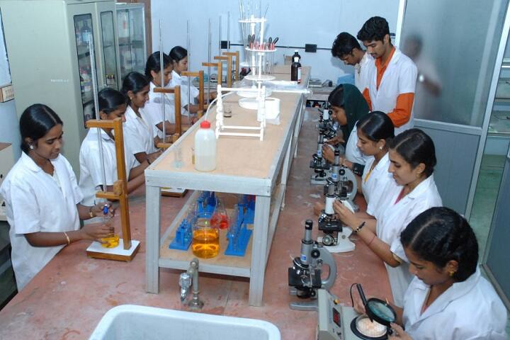 Mannam Memorial NSS College campus in Pathanamthitta, Kerala, India — photo 4
