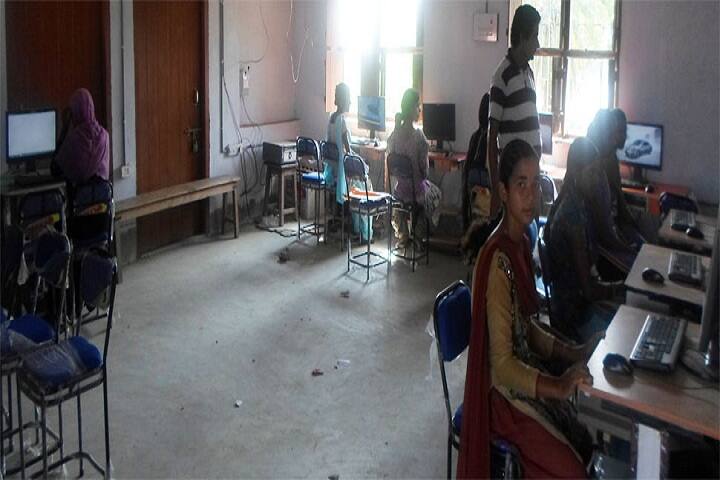 Nagendra Jha Mahila College campus in Laheriasarai, Bihar, India — photo 4