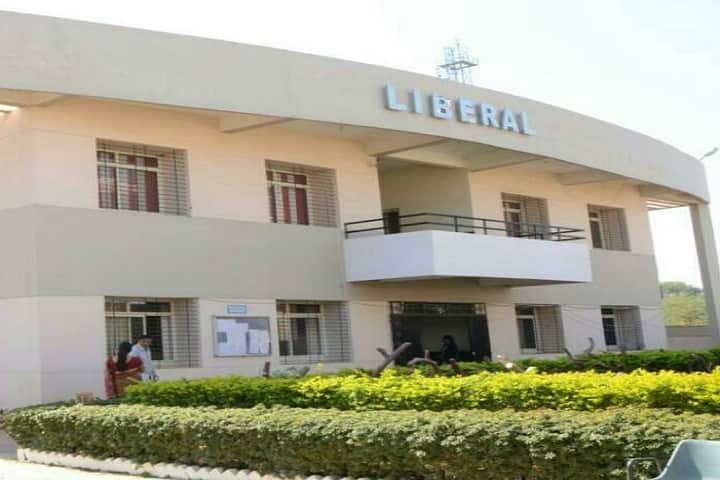 Liberal College campus in Indore, Madhya Pradesh, India — photo 2