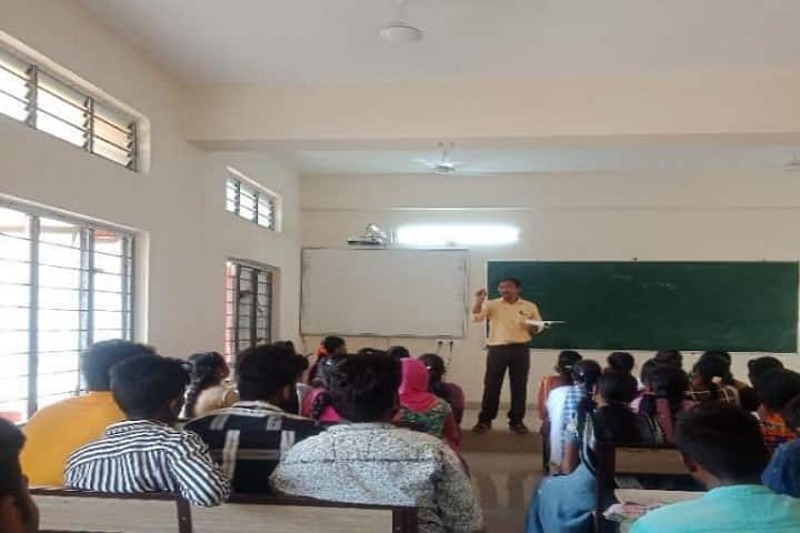 Government Degree and PG College campus in Jammikunta, Telangana, India — photo 2