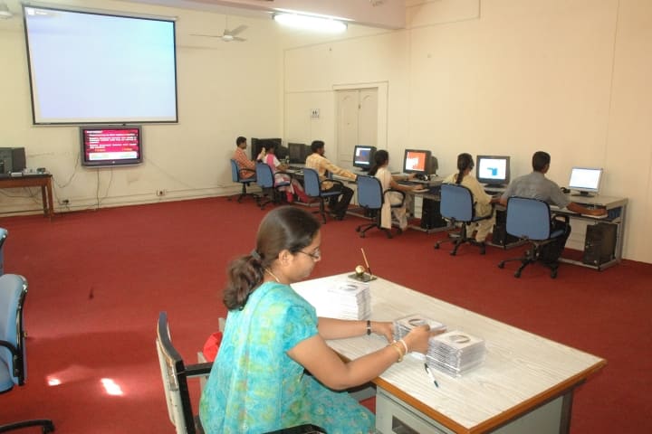 University College of Engineering campus in Hyderabad, Telangana, India — photo 2