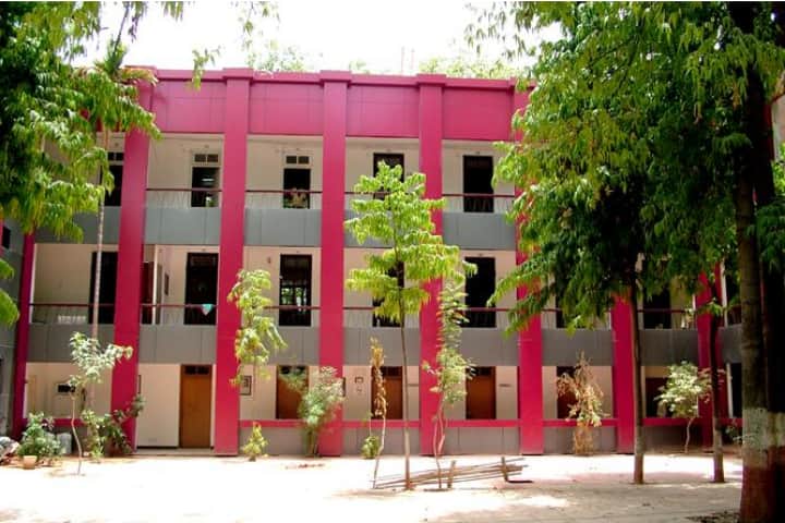 RRU campus in Gandhinagar, Gujarat, India — photo 1