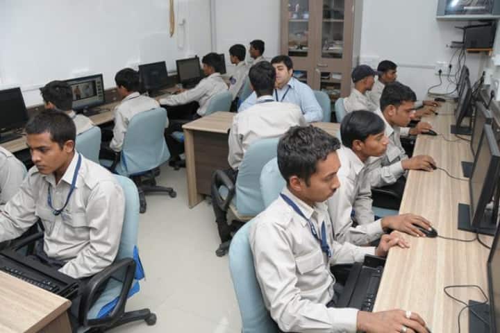 RRU campus in Gandhinagar, Gujarat, India — photo 4