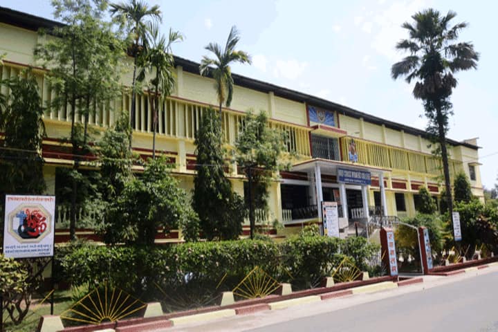 Holy Cross Women's College campus in Ambikapur, Chhattisgarh, India — photo 2