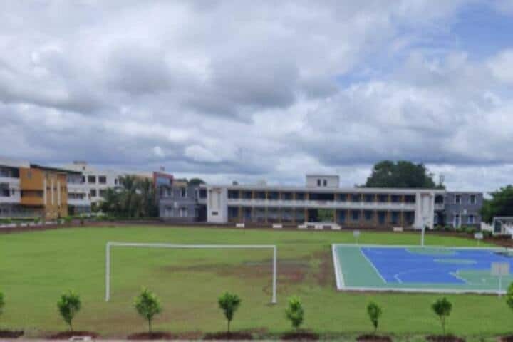 Rayat Shikshan Sanstha's Sadguru Gadage Maharaj College campus in Karad, Maharashtra, India — photo 6
