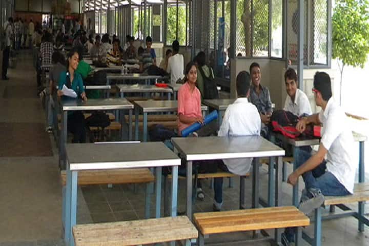 Institute of Technology campus in Mehsana, Gujarat, India — photo 3