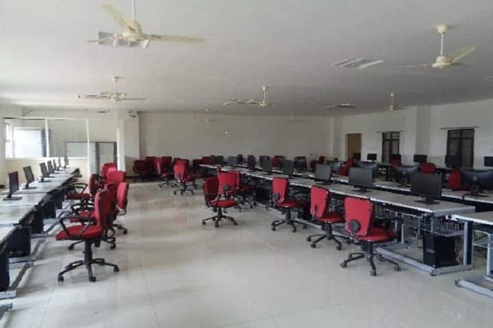 JNTUA College of Engineering campus in Chittoor, Andhra Pradesh, India — photo 4