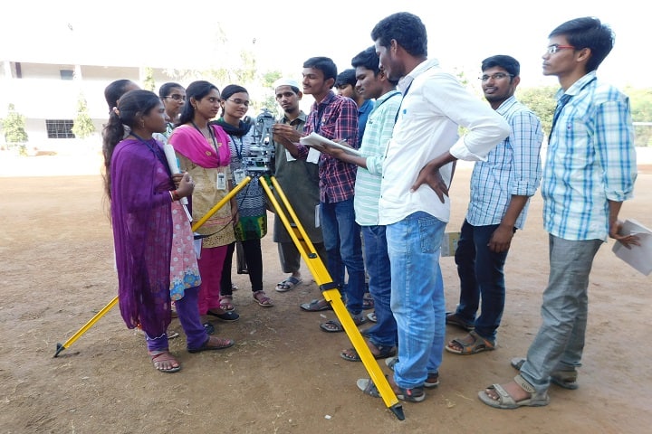 University College of Engineering JNTUK campus in Narasaraopet, Andhra Pradesh, India — photo 4