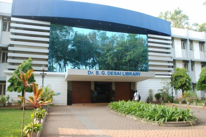 KLE Deemed University campus in Belgaum, Karnataka, India — photo 3