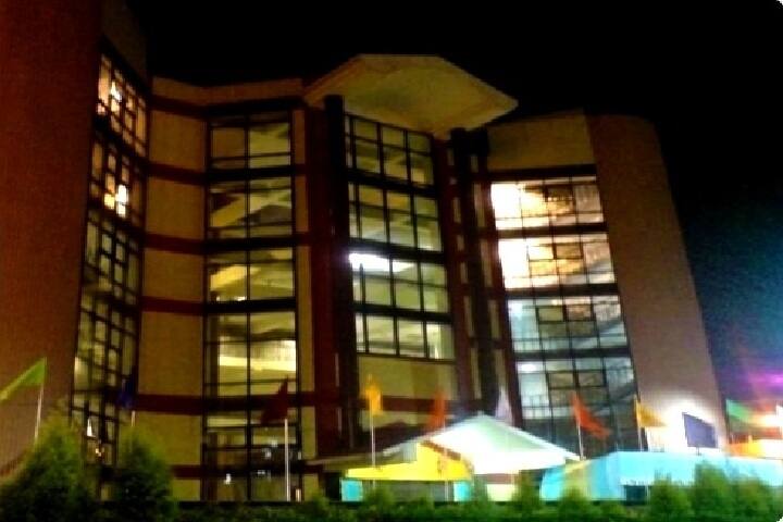 RG Kar Medical College and Hospital campus in Kolkata, West Bengal, India — photo 4