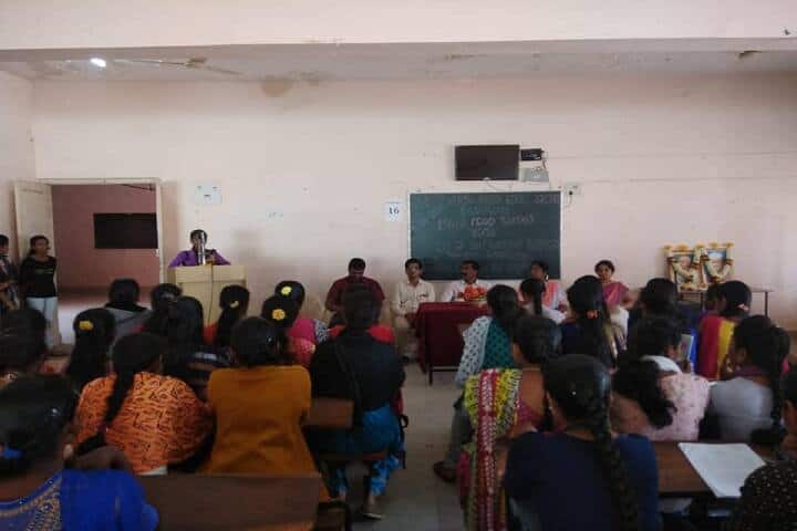 Government First Grade College for Women campus in Krishnarajanagara, Karnataka, India — photo 4