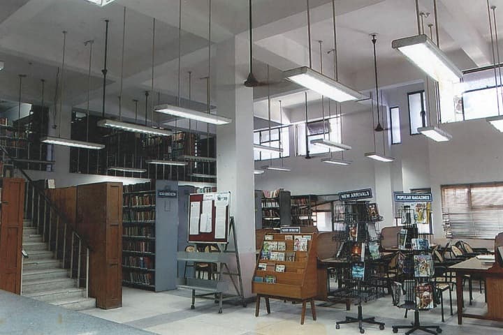 Motilal Nehru College campus in New Delhi, Delhi, India — photo 2