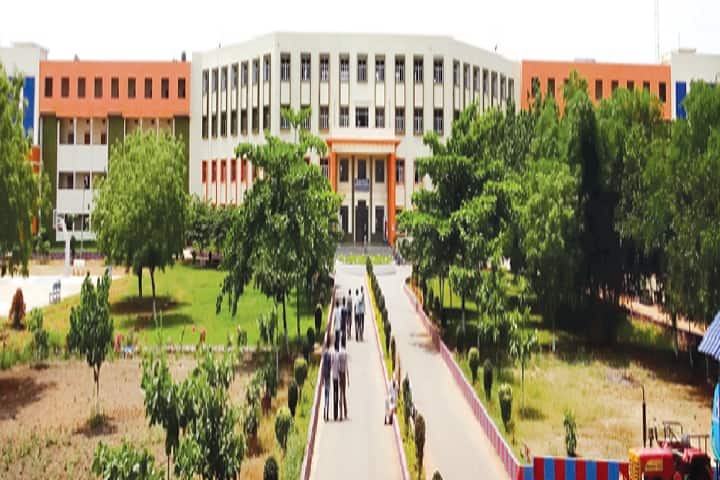 Varaprasad Reddy Institute of Technology campus in Guntur, Andhra Pradesh, India — photo 1