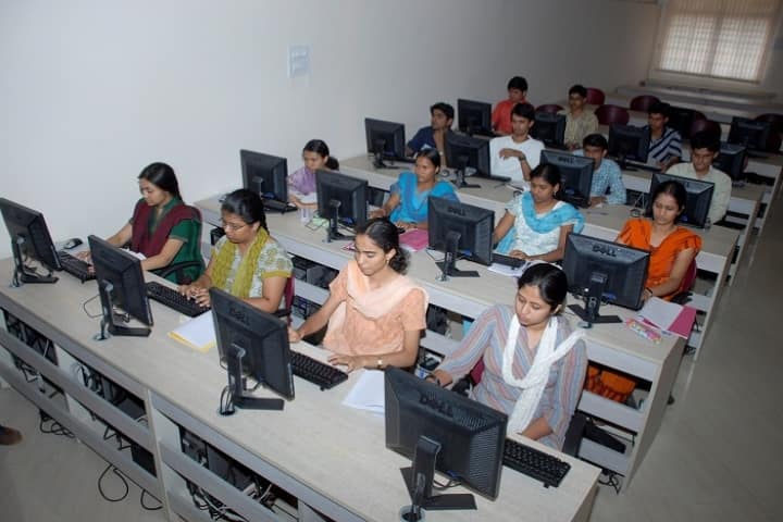 SDMCET Dharwad campus in Dharwad, Karnataka, India — photo 3